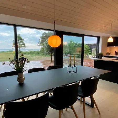 Holiday home Viveke - 10m From The Sea By Interhome *