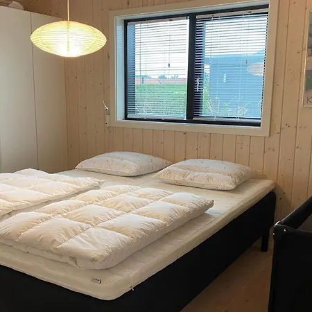 Viveke - 10m From The Sea By Interhome