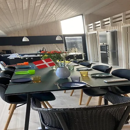 Viveke - 10m From The Sea By Interhome Holiday home Binderup Strand