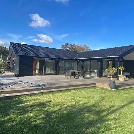Viveke - 10m From The Sea By Interhome Vakantiehuis Binderup Strand