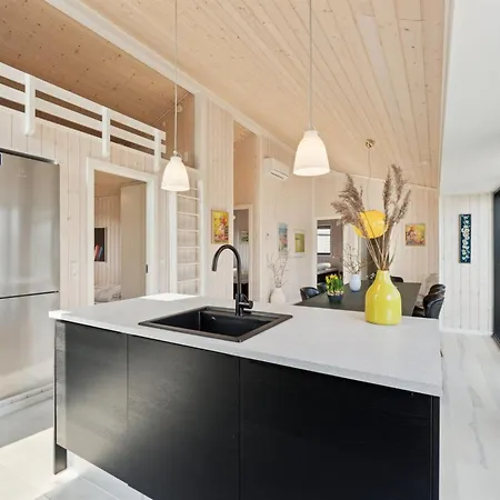 Vakantiehuis Viveke - 10m From The Sea By Interhome Binderup Strand