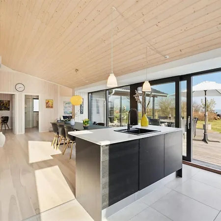 Vakantiehuis Viveke - 10m From The Sea By Interhome